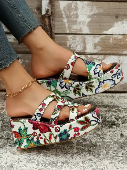 Susana - Sommer Pantoffeln Floral Keilabsatz Sandalen